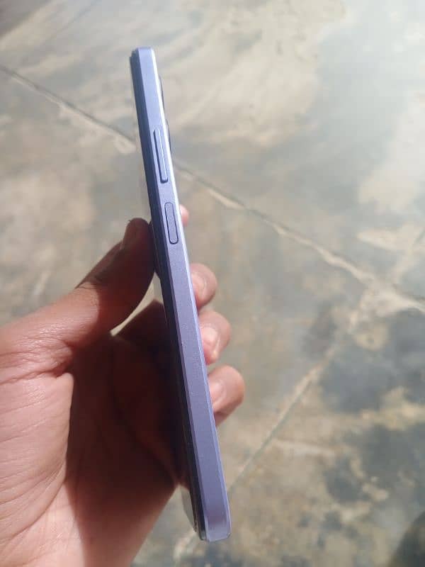 vivo y17s 6+6 /128 1