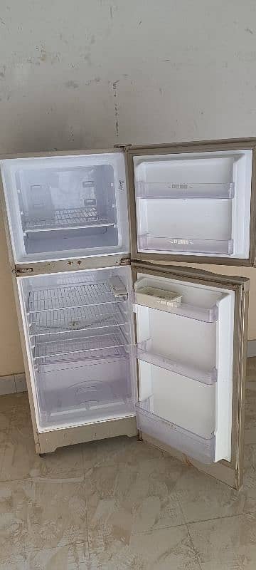 dawlance refrigerator for sale 5