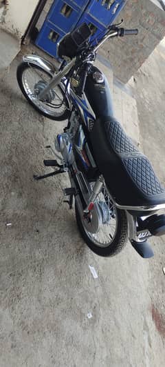 Honda 125 black . 125 2024