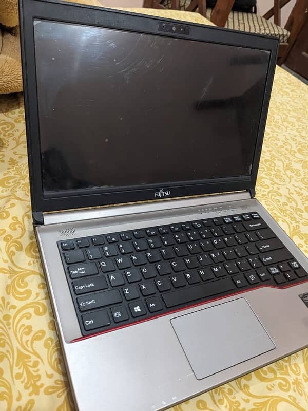 fujitsu core i5 4th gen 1