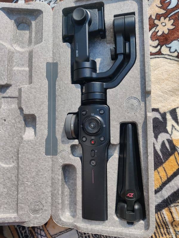 ZHIYUN SMOOTH 4 0