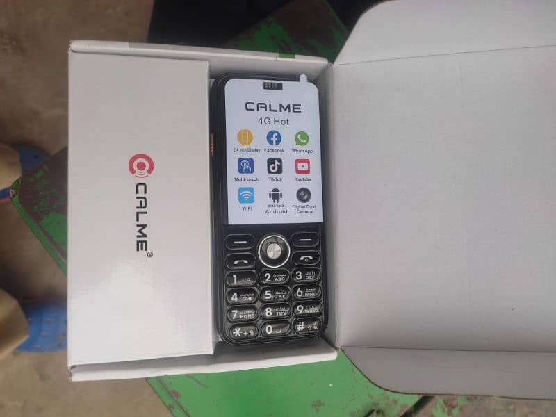 CALME 4G HOT 1gb 8gb with box and charjer 1