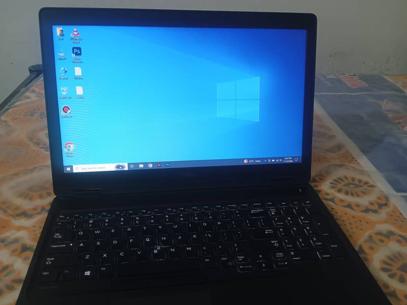 Dell Precision 3520 Core i7 6th generation 32gb Ram 512gb nvme SSD 0