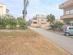 Shop For Sale in Soan Garden Block D ( 11/45 Size Of Shop )