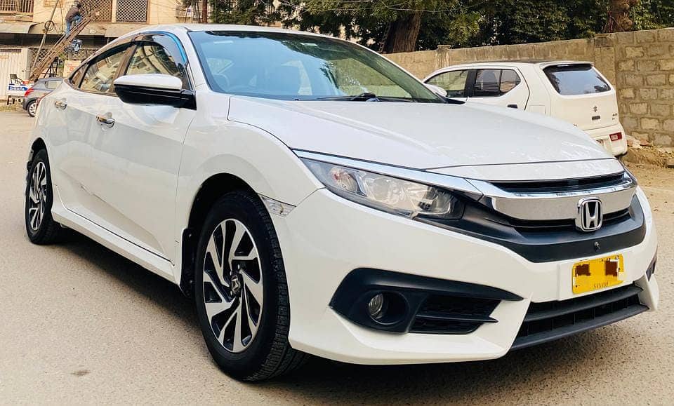 Honda Civic Oriel 2018 3