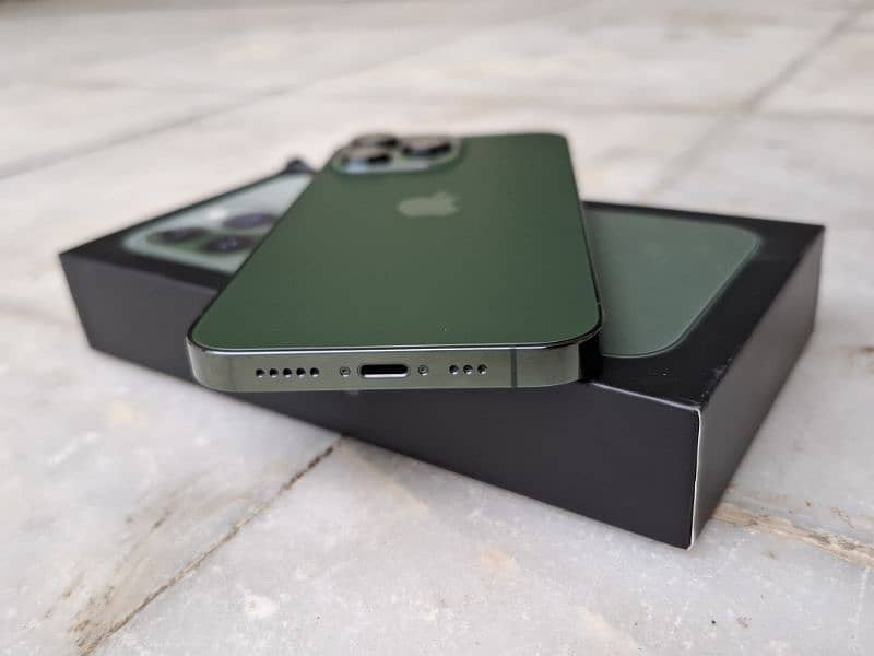 iPhone 13 pro 256gb 10/10 PTA approved full box 9