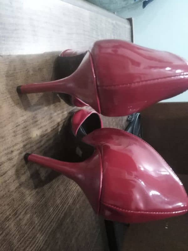 Women's heel for sale 1