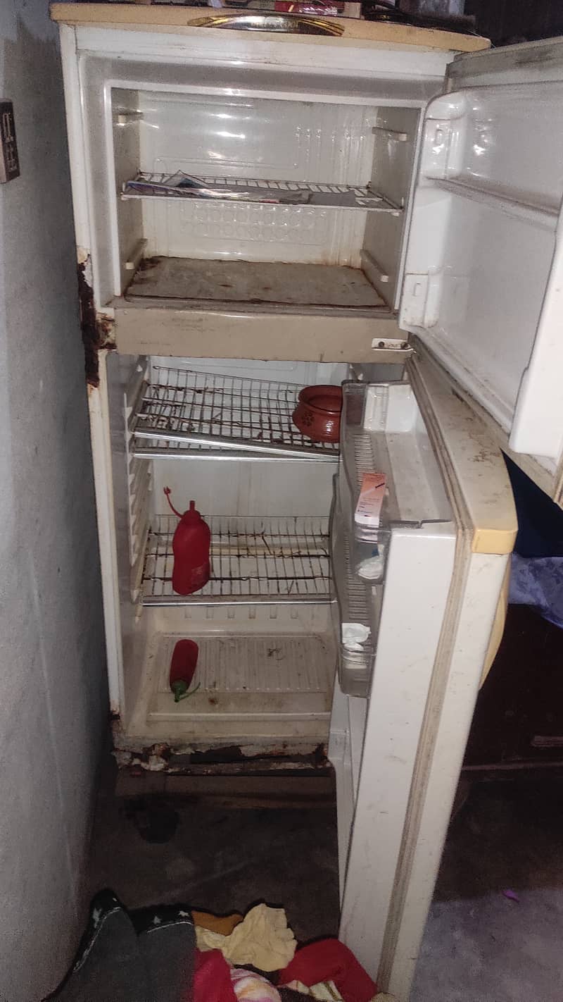 Used Fridge 1