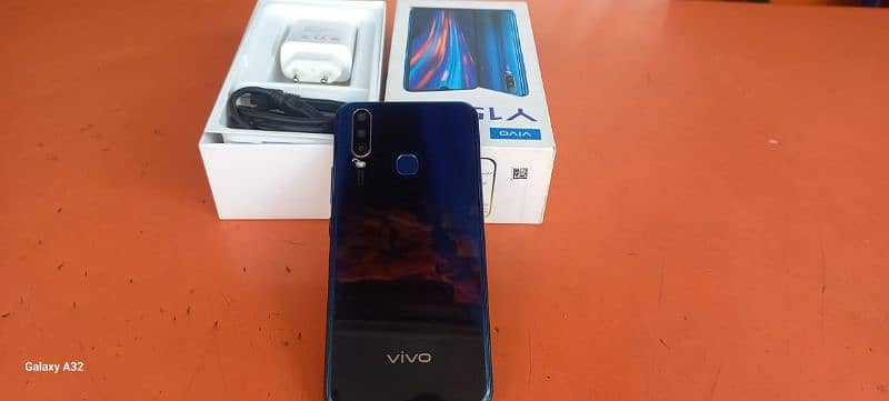 ViVO Y15 4GB, 64GB ,9/10 Full Box 5