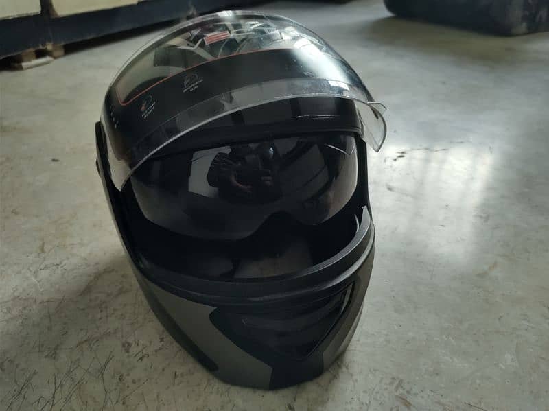 Vector 3in 1 flip flup helmet 2