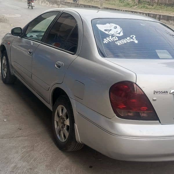 Nissan Sunny 2005 1