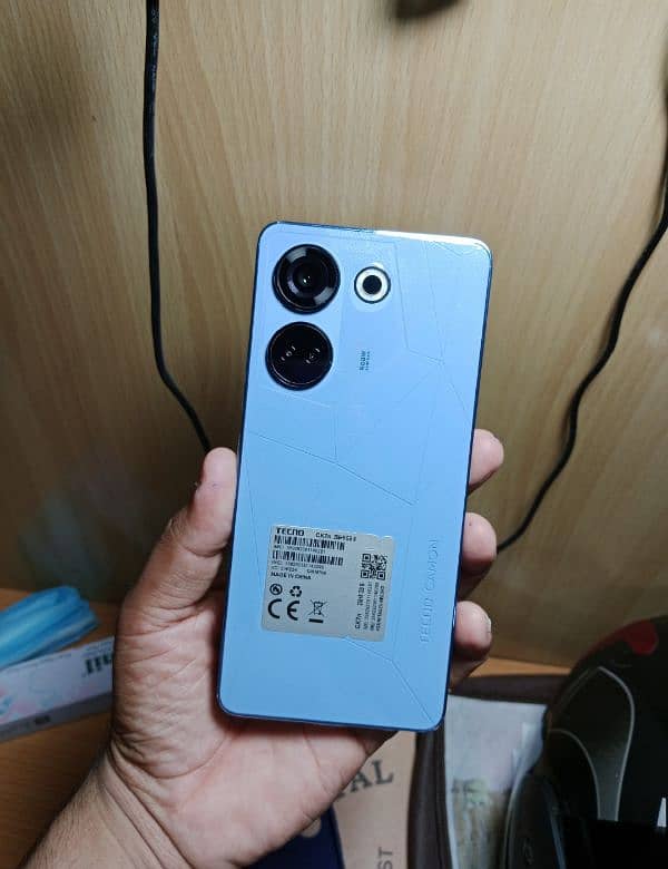 Camon 20 pro 8)256 0