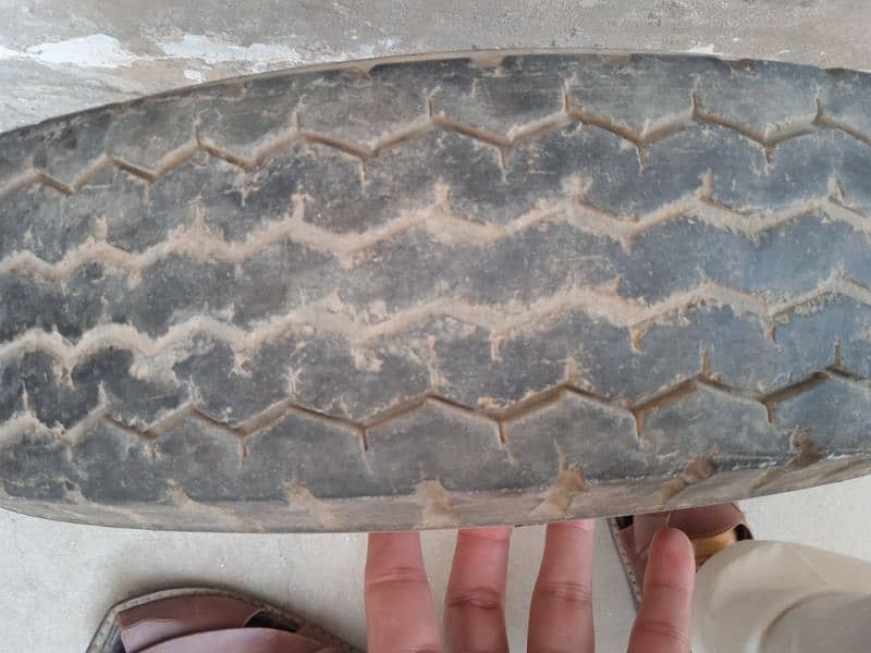 Suzuki carry, ravi tyre 1