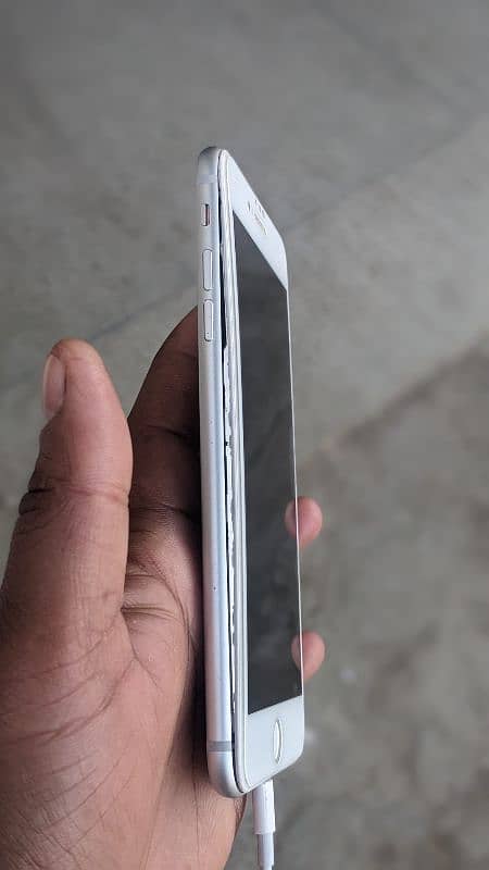 iphone 7 plus non PTA 128 G. B 3