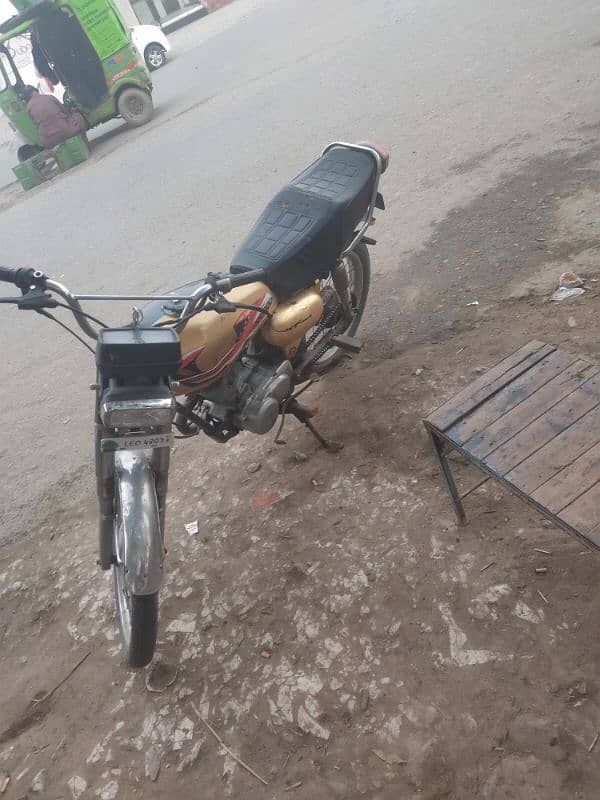 Honda 125 Lahore 2