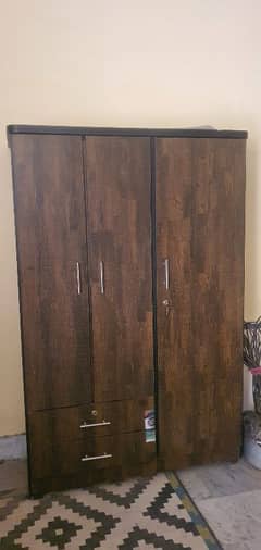 3 door wardrobe