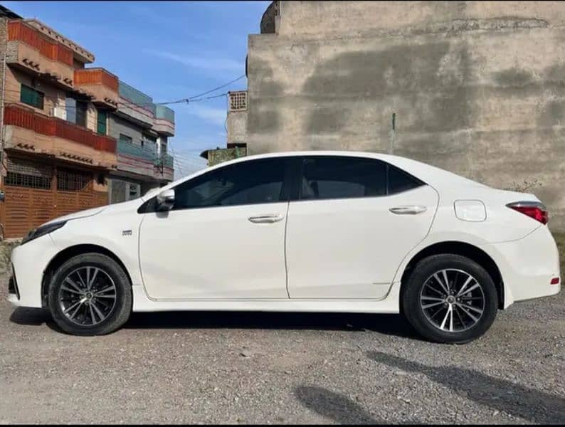 Toyota Altis Grande 2018 6