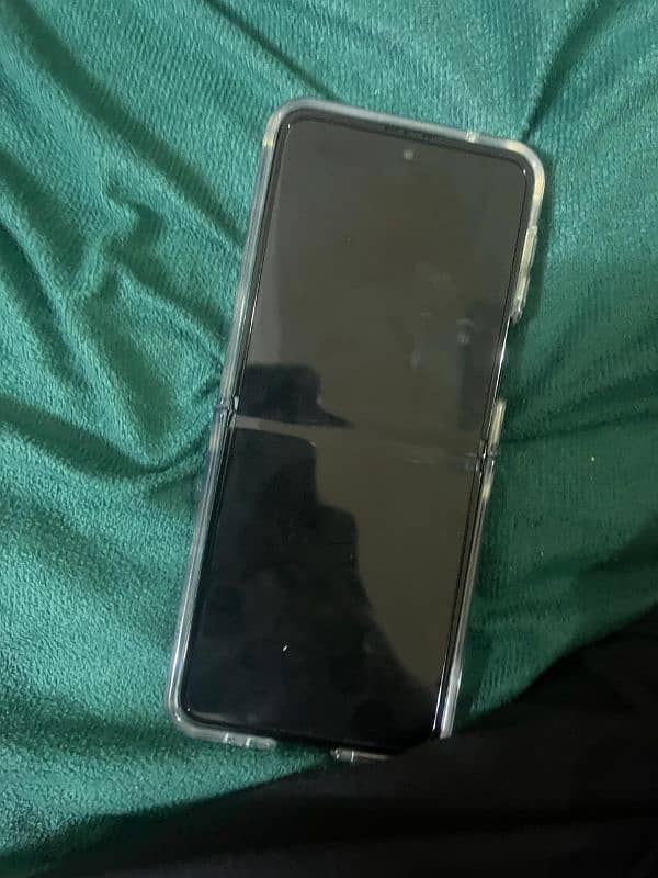 samsung zflip 3 for sale sargodha only 1