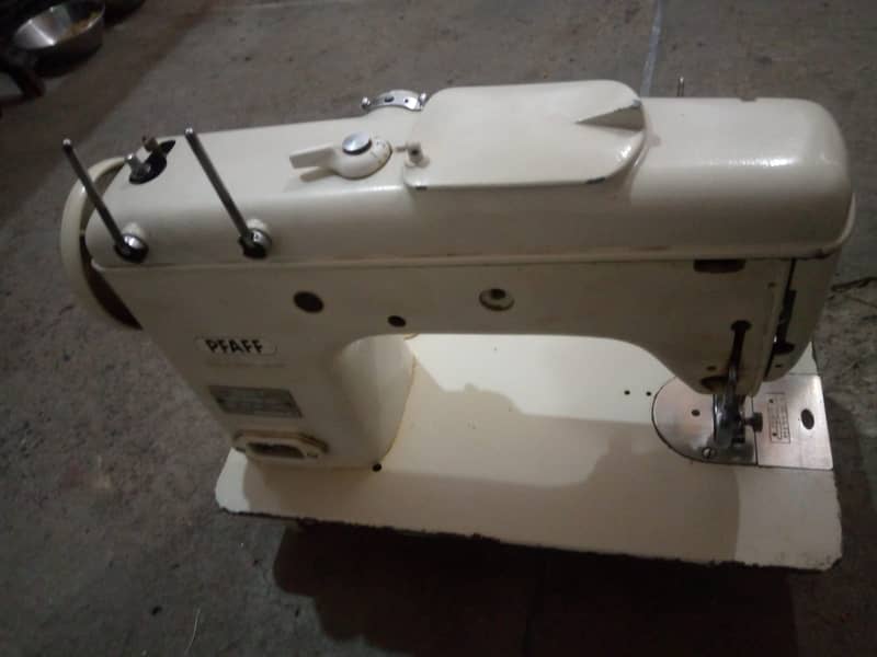 PFAFF machine sewing and embroidery machine for sale 0