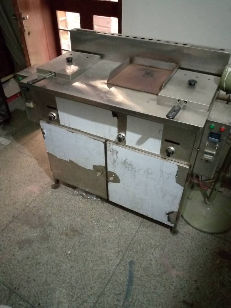 Dual fryer station and front counter for sale 6