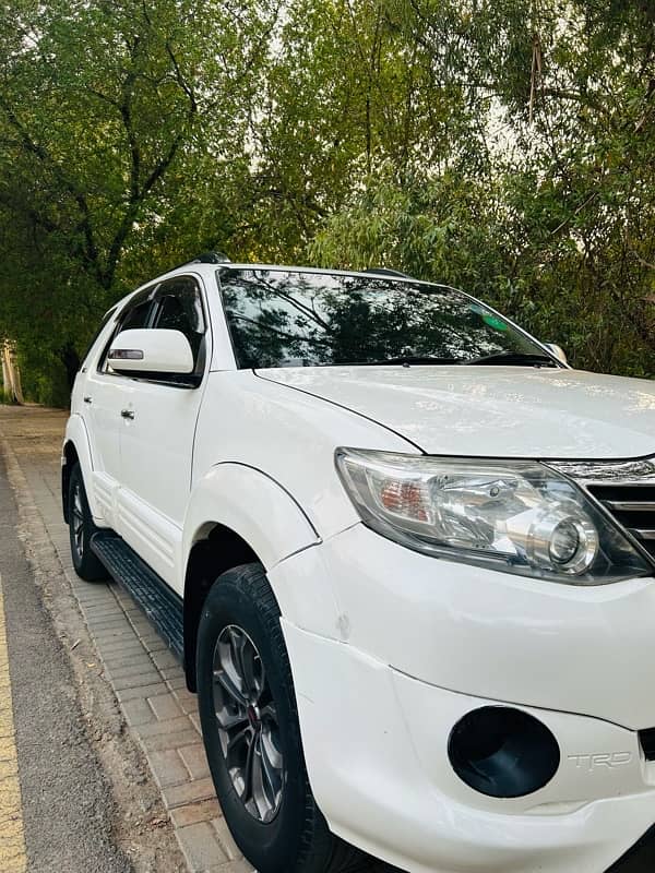 Toyota Fortuner 2015 14