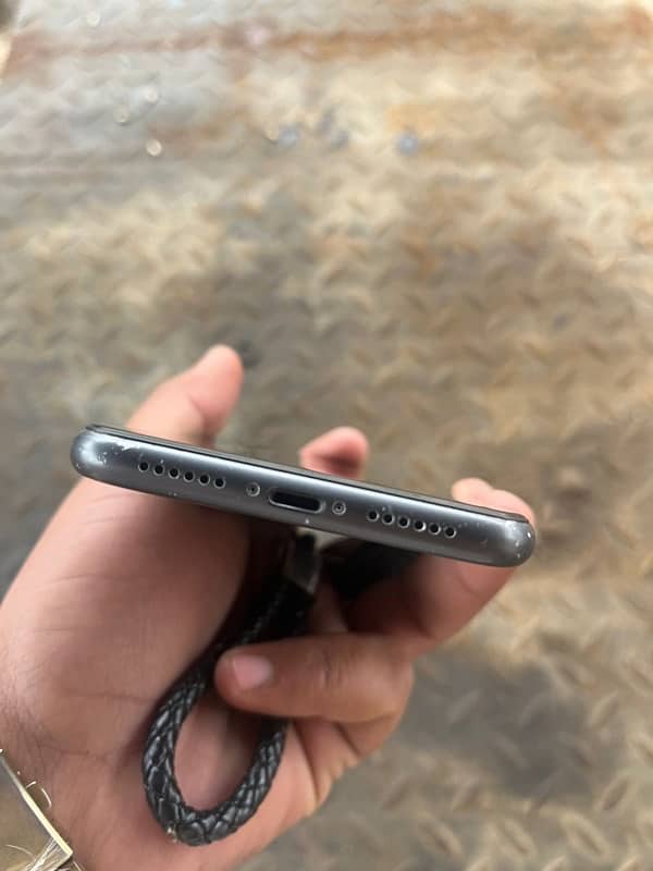 iPhone 11 64gb non pta 3