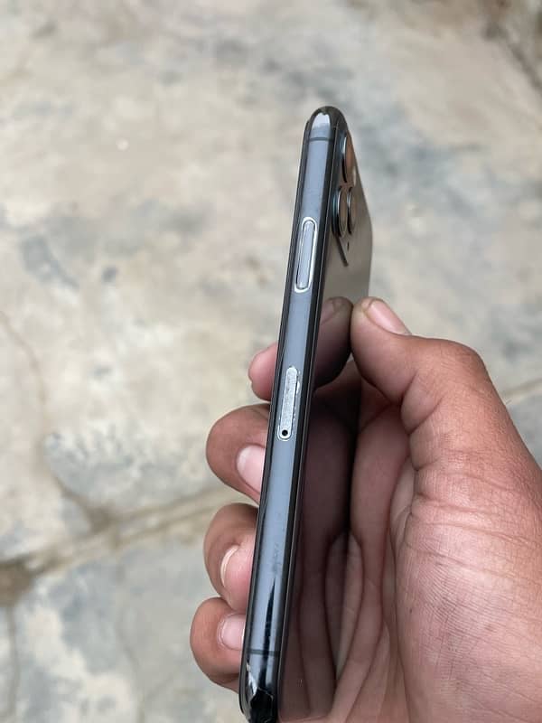 iPhone 11 pro 256gb 3