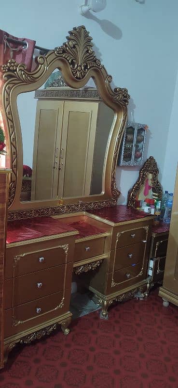 Mukamal Furniture For Sale 3