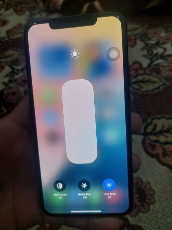 I phone 11pro max 64gb water pak only call ye WhatsApp 2