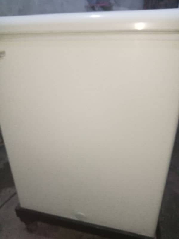 Refrigerator for Sell. 2