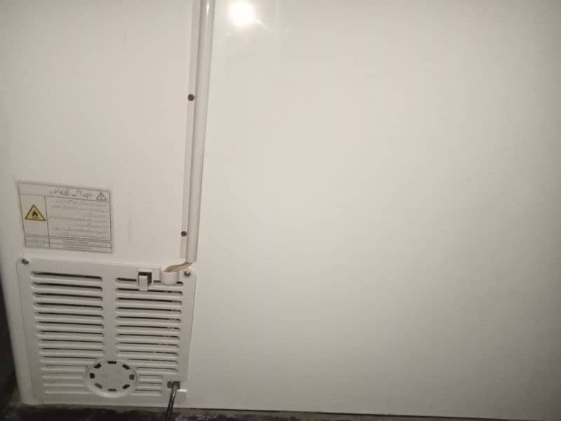 Refrigerator for Sell. 7