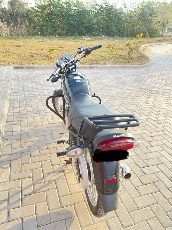 Suzuki 150 gs se 4