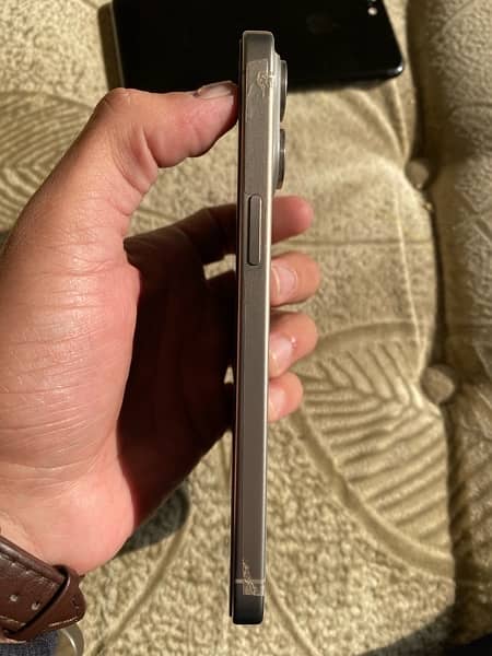 iphone 15 pro max natural titanium 256 gb non pta 2