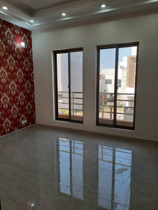 Best Location 5 Marla House For Sale In  Dream Gardens  Lahore 13