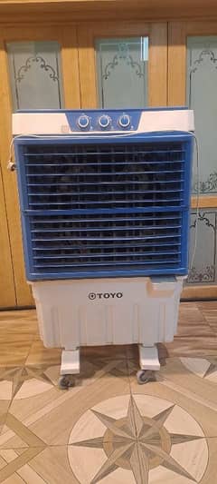 toyo original air cooler full size with 2 ice packs