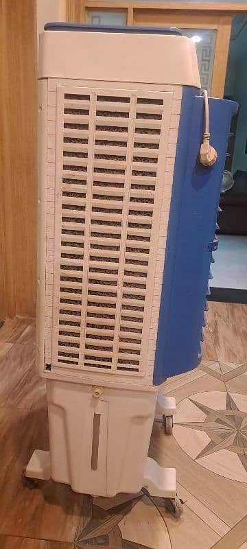 toyo original air cooler full size with 2 ice packs 1