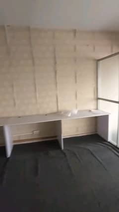 700sqft office available in rent