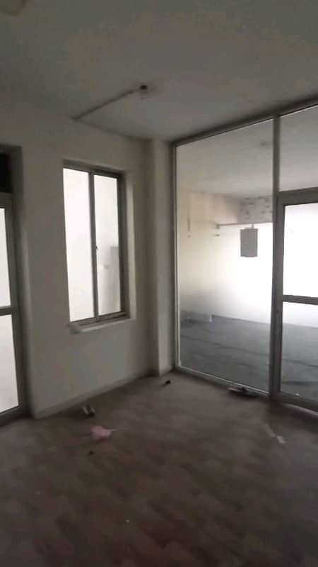 700sqft office available in rent 5