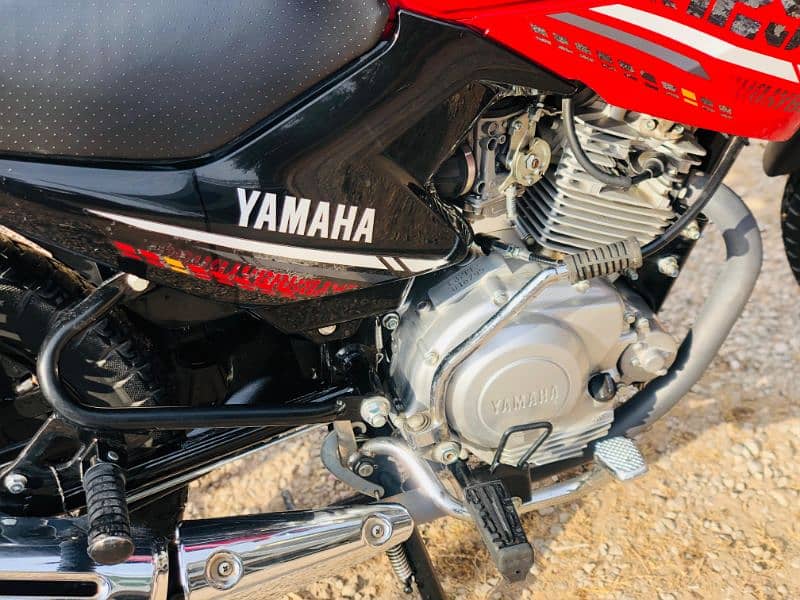 One hand used Yamaha YBR 125G 10/10 2