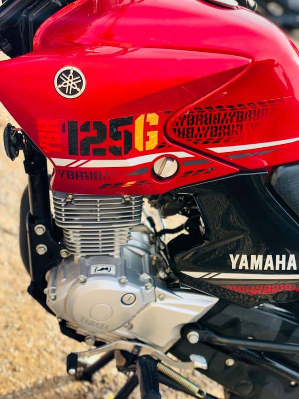 One hand used Yamaha YBR 125G 10/10 3