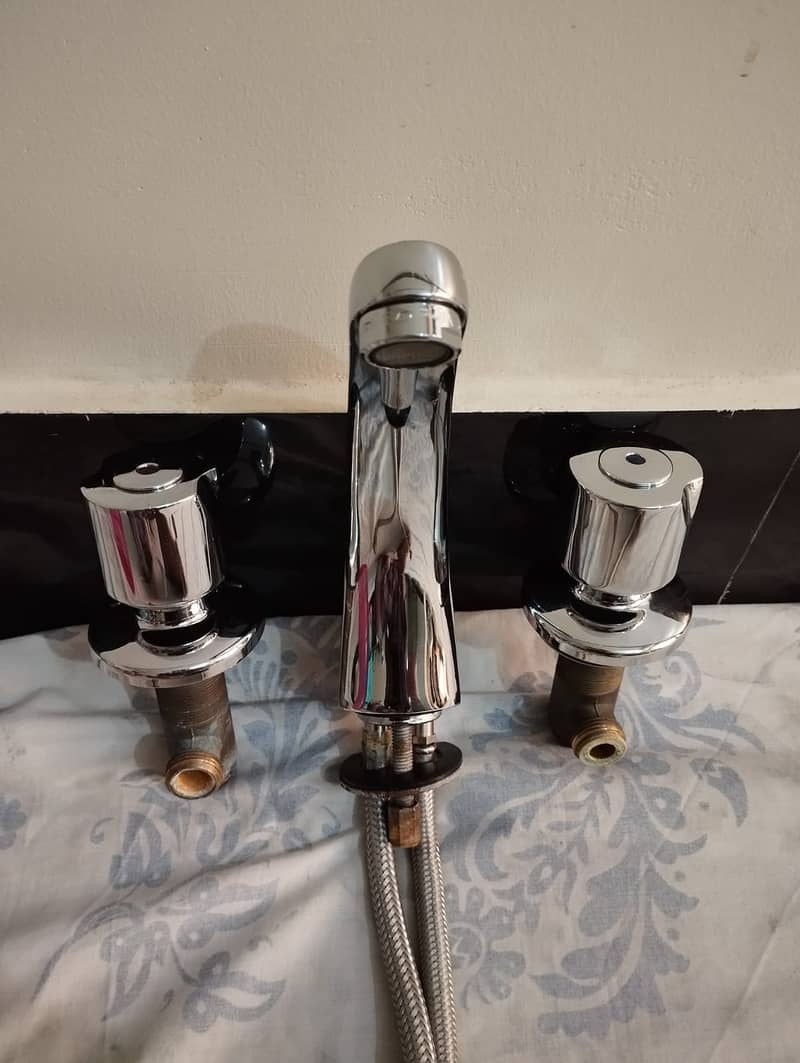 Basin faucet tap mixer 1