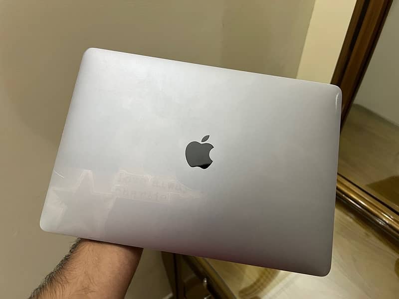 Macbook pro 2020 i5 1