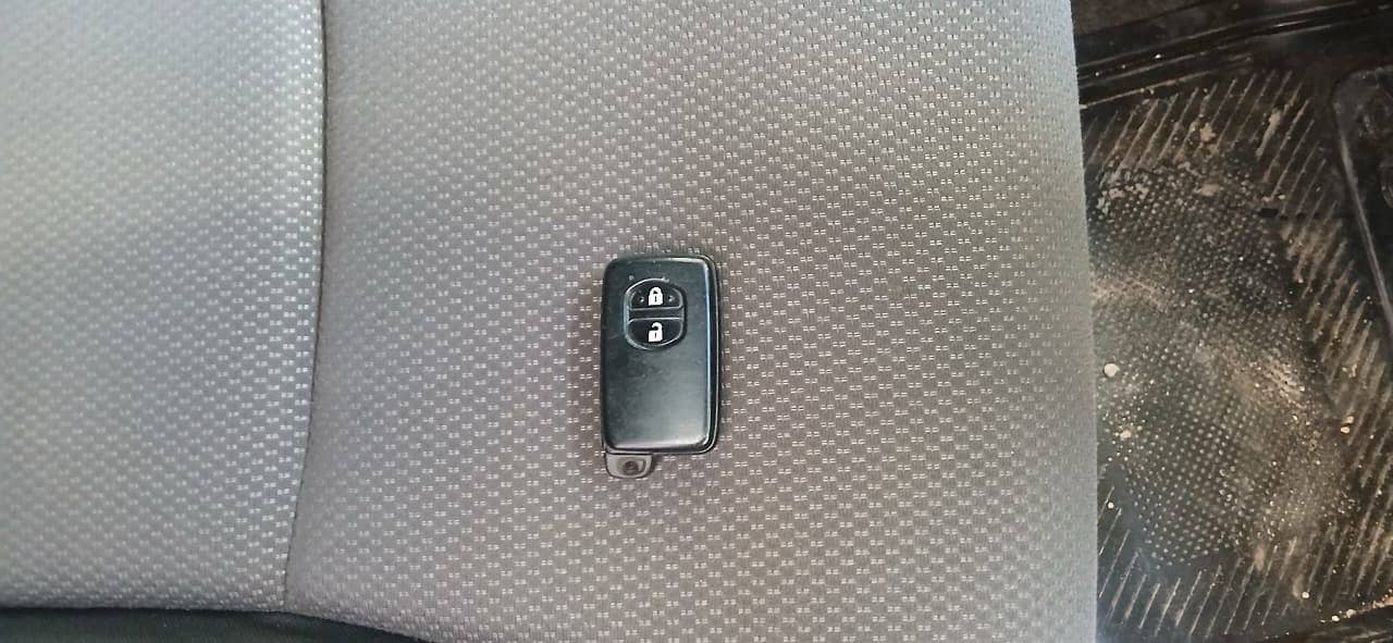 Toyota Vitz 2014/2017 Push start Full Genuine 13