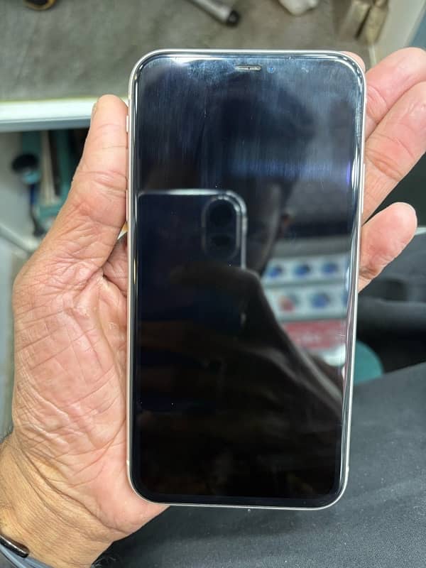 iphone 11 256Gb pta Approved 1