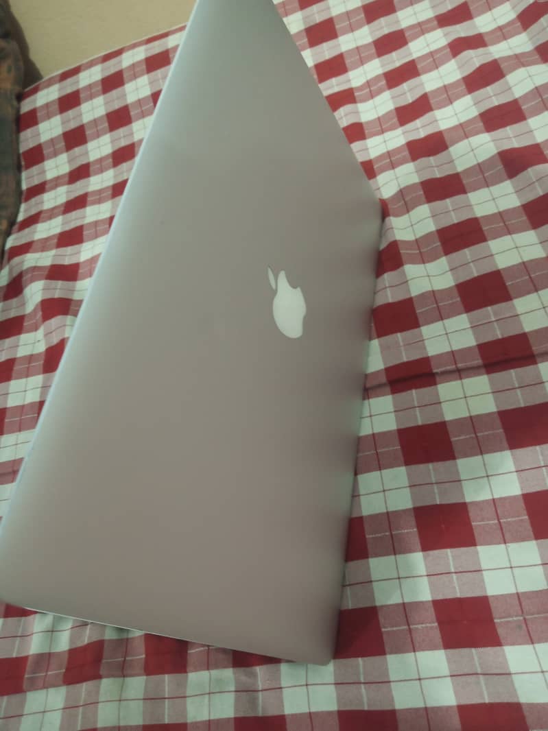 MacBook Pro (15-inch, Early 2013) – Used, Like New | Running macOS 15. 0