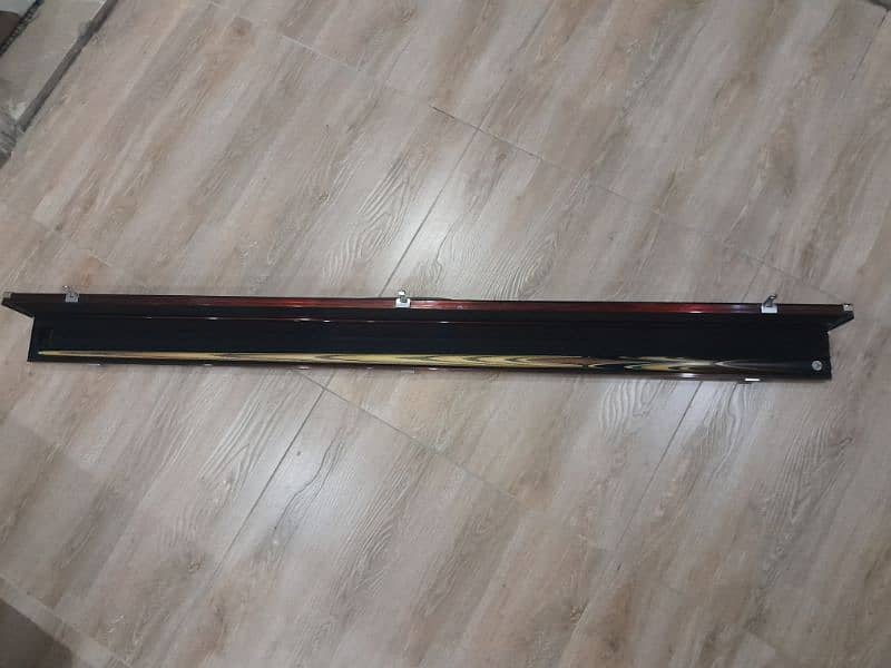 Snooker Cue 4