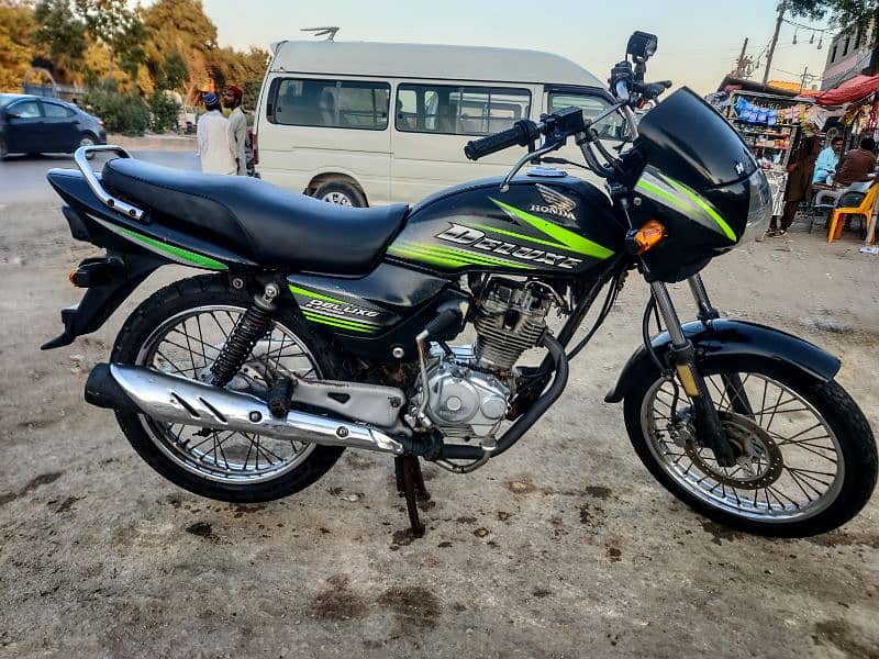 honda deluxe 125cc 2018 neat and clean original conditio complete file 0