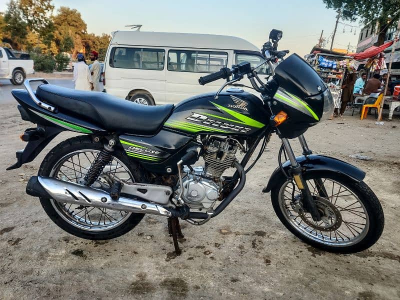 honda deluxe 125cc 2018 neat and clean original conditio complete file 3