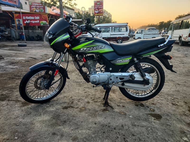 honda deluxe 125cc 2018 neat and clean original conditio complete file 4