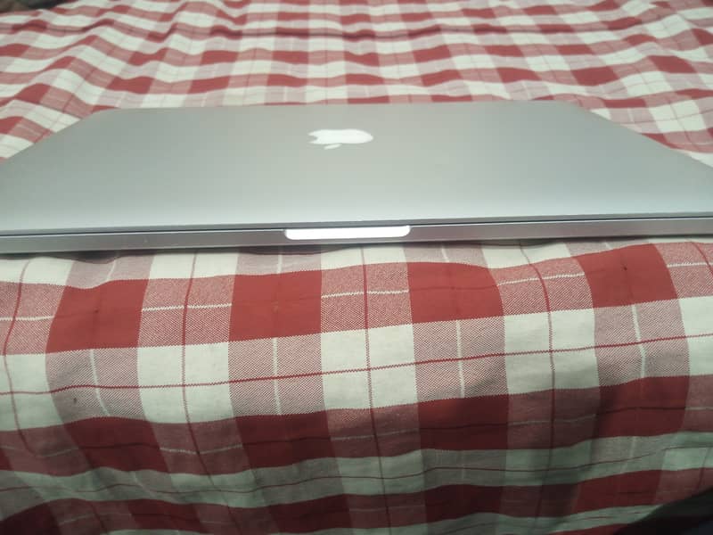 MacBook Pro (15-inch, Early 2013) – Used, Like New | Running macOS 15. 4